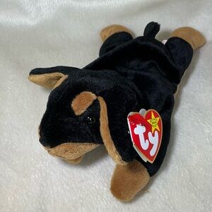 Ty Beanie Baby “Doby” 1996 Doberman Dog (5th Generation Swing Tag)